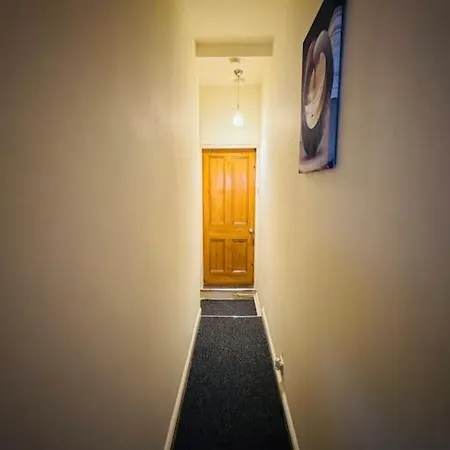 Cosy 2 Bedroom House In Leicester- Entire House, Sleeps 5 Exterior photo