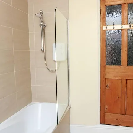 Cosy 2 Bedroom House In Leicester- Entire House, Sleeps 5 Exterior photo